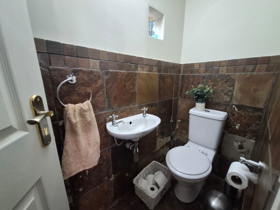 3 Bedroom Property for Sale in Woodland Hills Wildlife Estate Free State